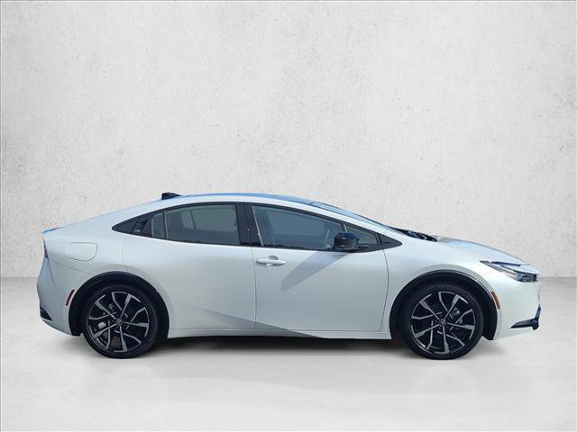 Used 2025 Toyota Prius Plug-In Hybrid w/ Limited Premium Package image 4