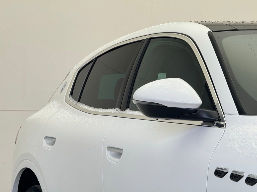 New 2025 Maserati Grecale GT image 26