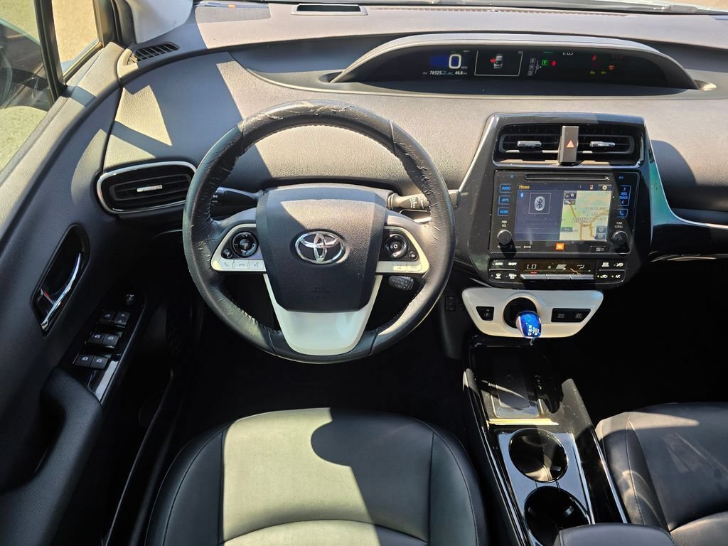 Used 2017 Toyota Prius Four w/ Premium Convenience Package FWD image 2