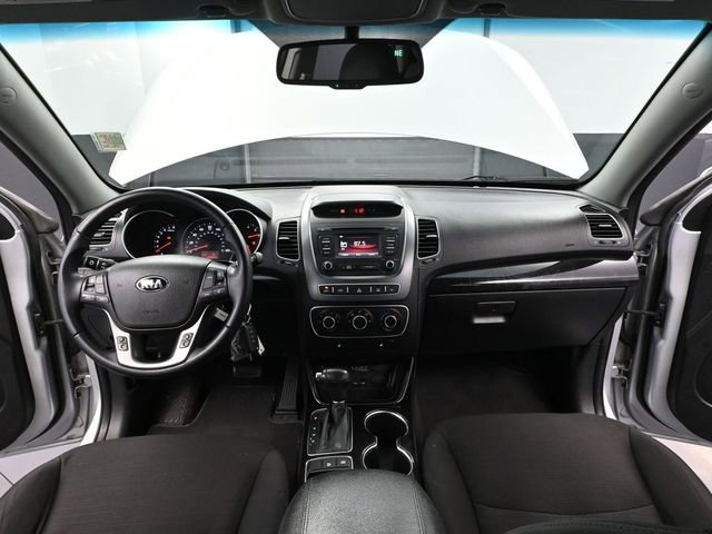 Used 2015 Kia Sorento LX image 23