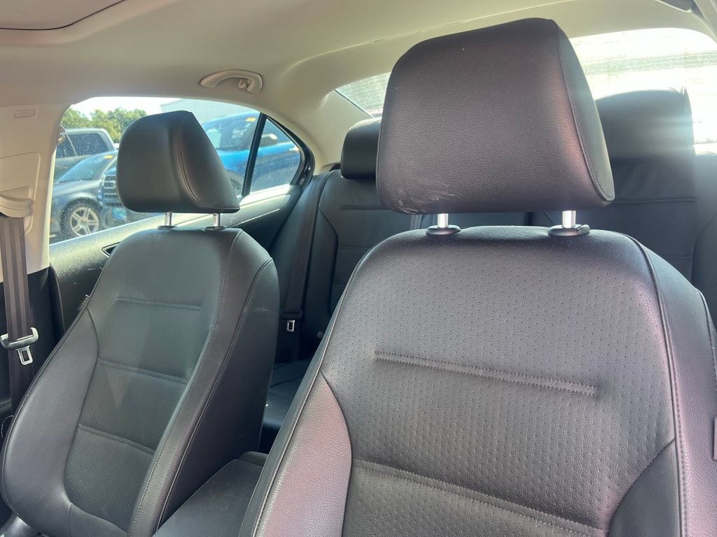 Used 2017 Volkswagen Jetta SE FWD image 10