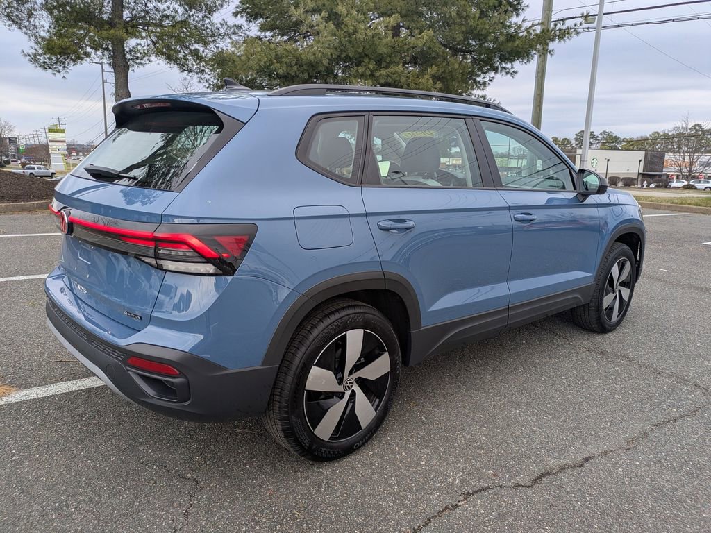 Certified 2025 Volkswagen Taos S image 4