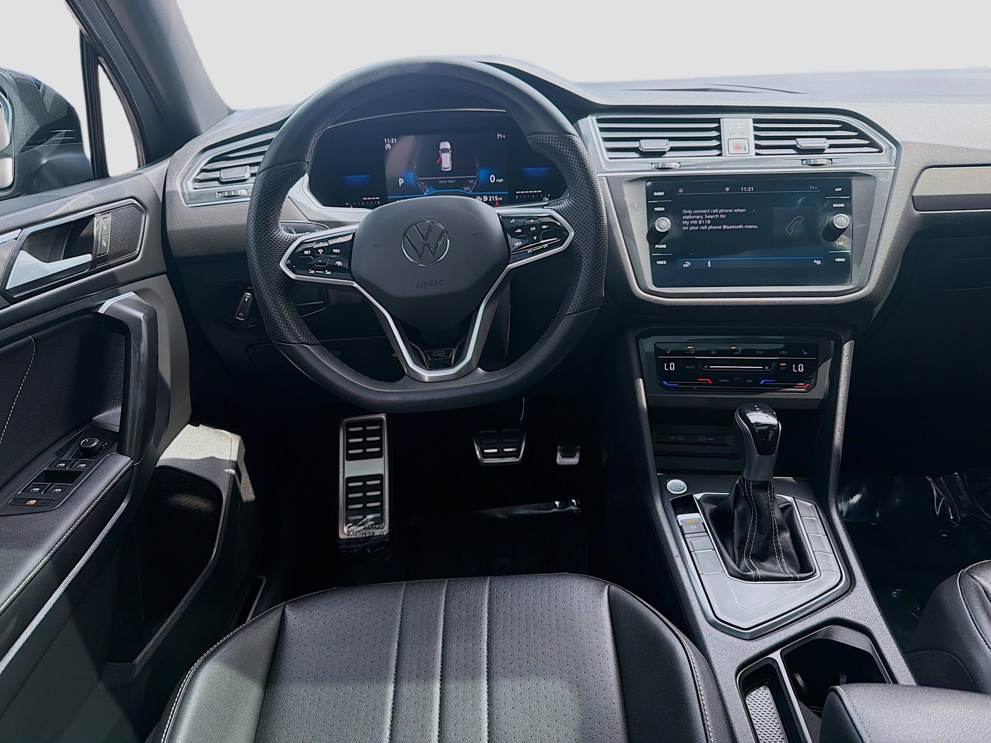 Used 2022 Volkswagen Tiguan SE R-Line FWD image 22