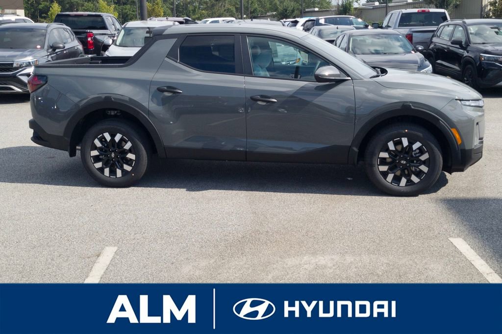 New 2026 Hyundai Santa Cruz SE FWD image 5