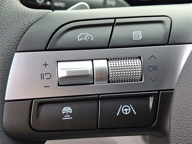 New 2026 Hyundai Tucson Blue SE image 11