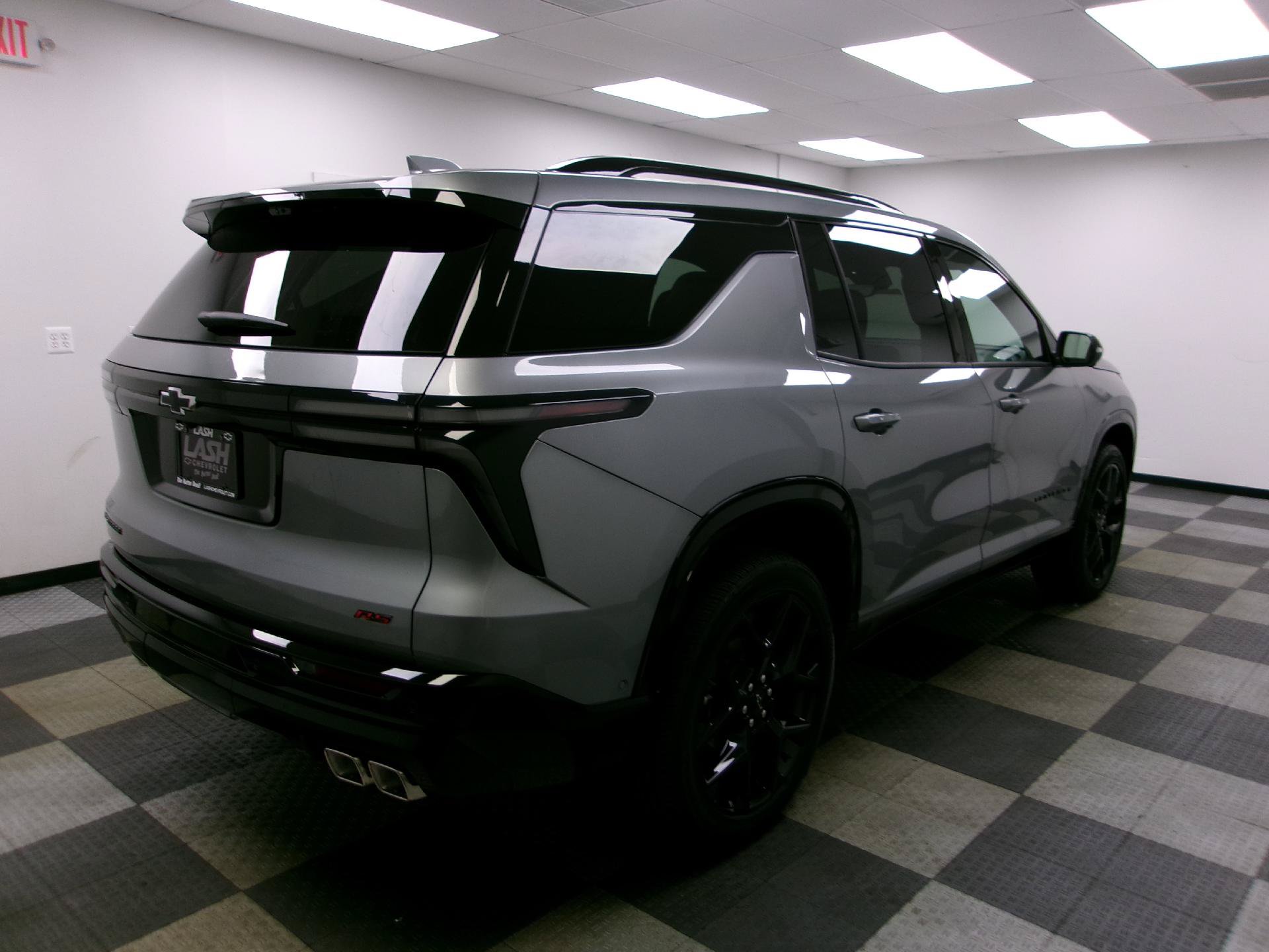New 2026 Chevrolet Traverse RS w/ LPO, Floor Liner Package FWD image 13