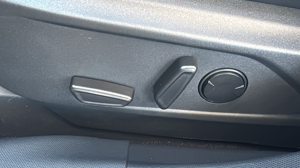 Certified 2025 Ford Mustang Mach-E Select RWD image 21