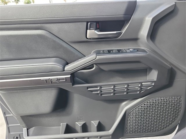 Used 2025 Toyota Tacoma TRD Sport image 19