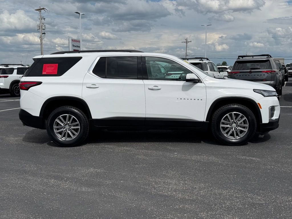 Used 2023 Chevrolet Traverse LT FWD image 4