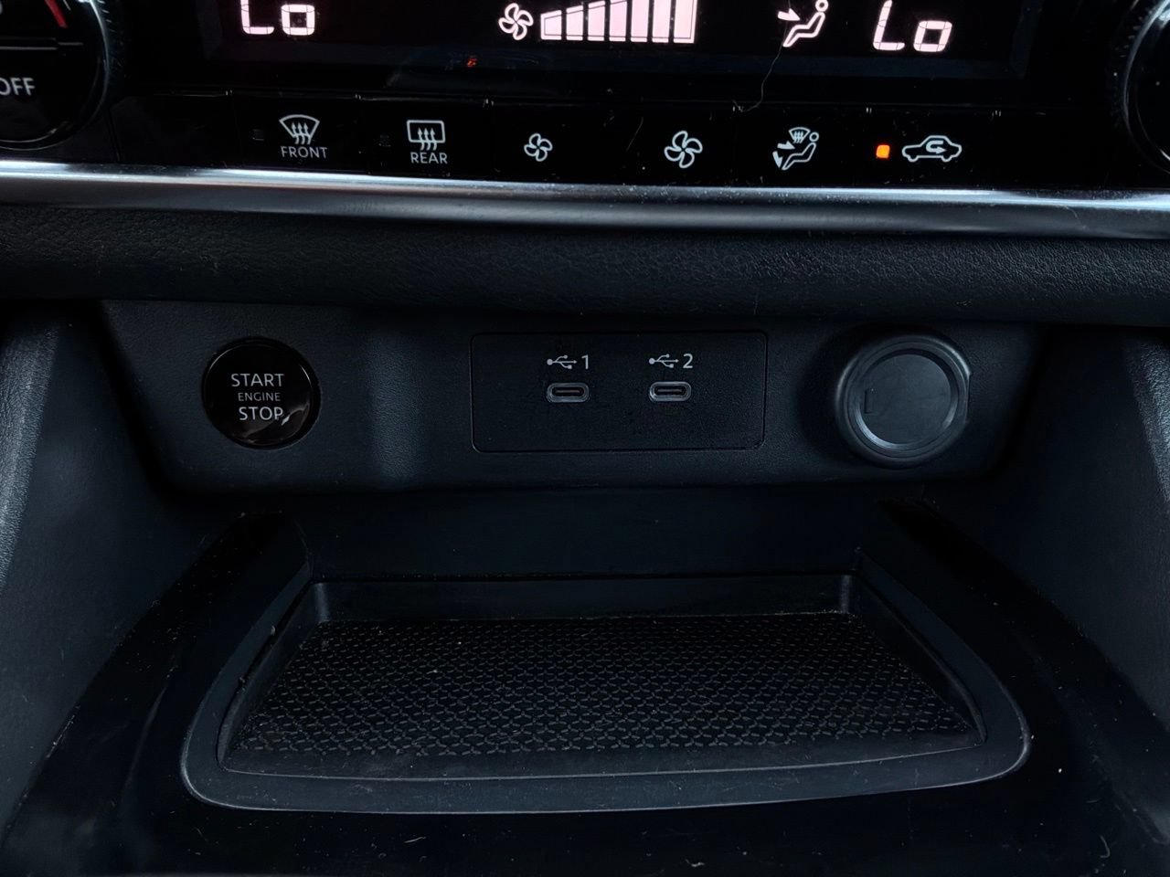 Used 2025 Nissan Rogue SV FWD image 26