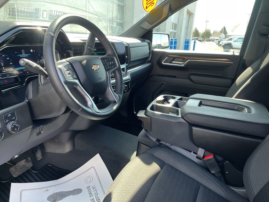 Used 2023 Chevrolet Silverado 1500 LT image 12
