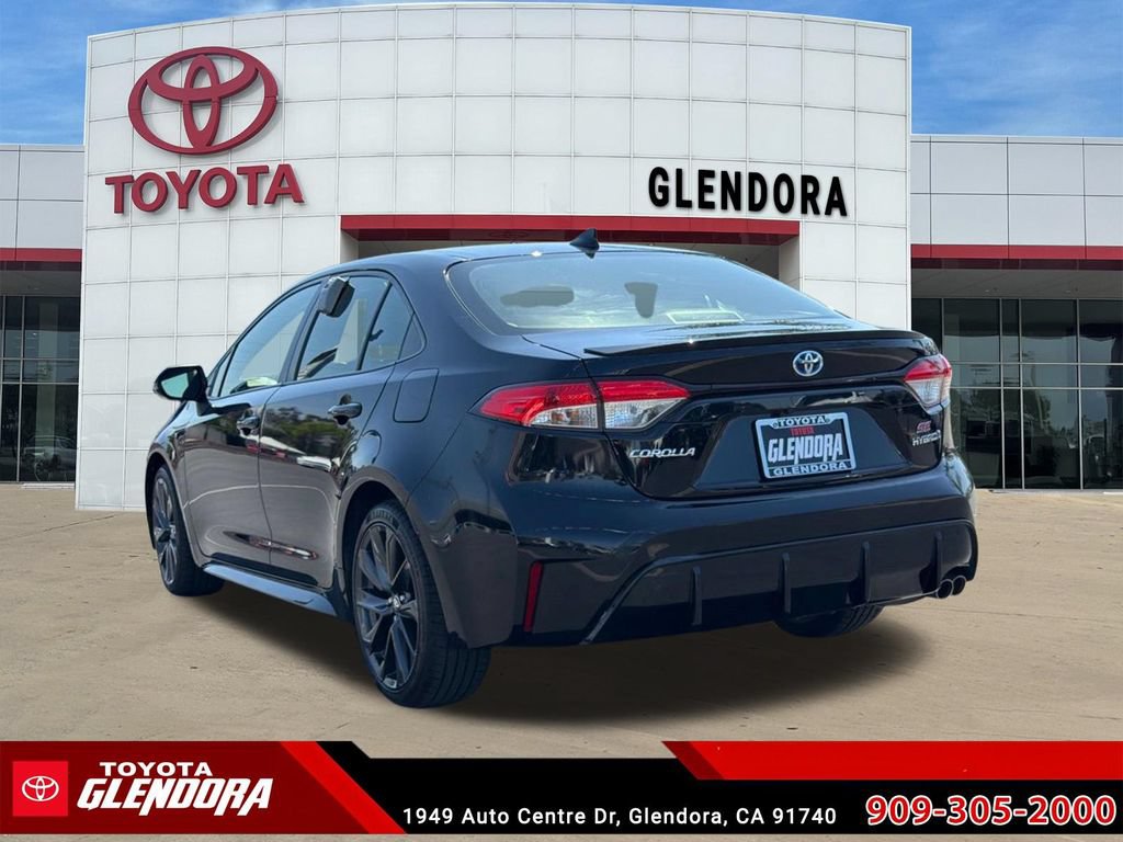 Certified 2024 Toyota Corolla SE w/ SE Package FWD image 8