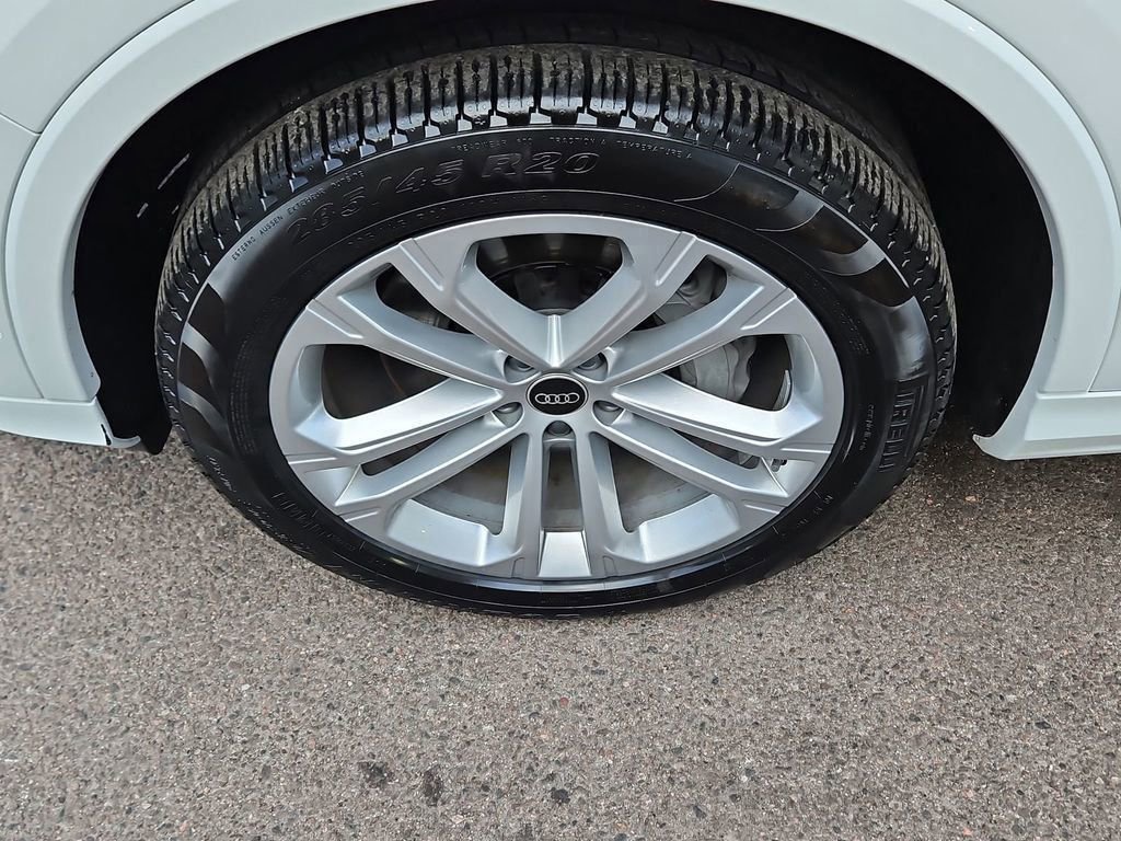 Used 2025 Audi Q7 3.0T Premium Plus image 11