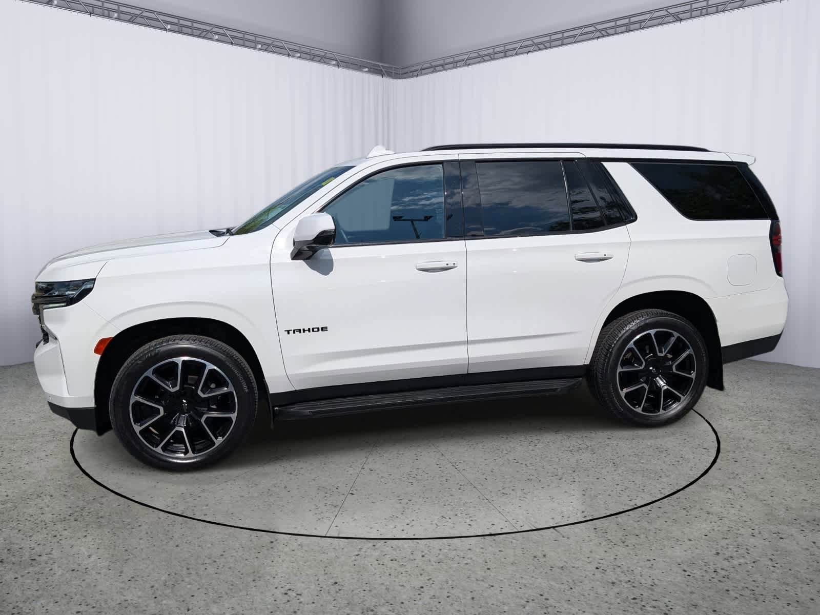 Certified 2022 Chevrolet Tahoe RST w/ Luxury Package AWD/4WD image 5