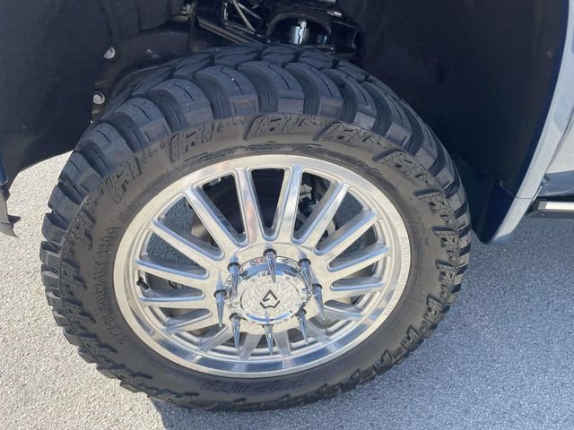 Used 2025 Chevrolet Silverado 3500 High Country w/ Technology Package AWD/4WD image 11