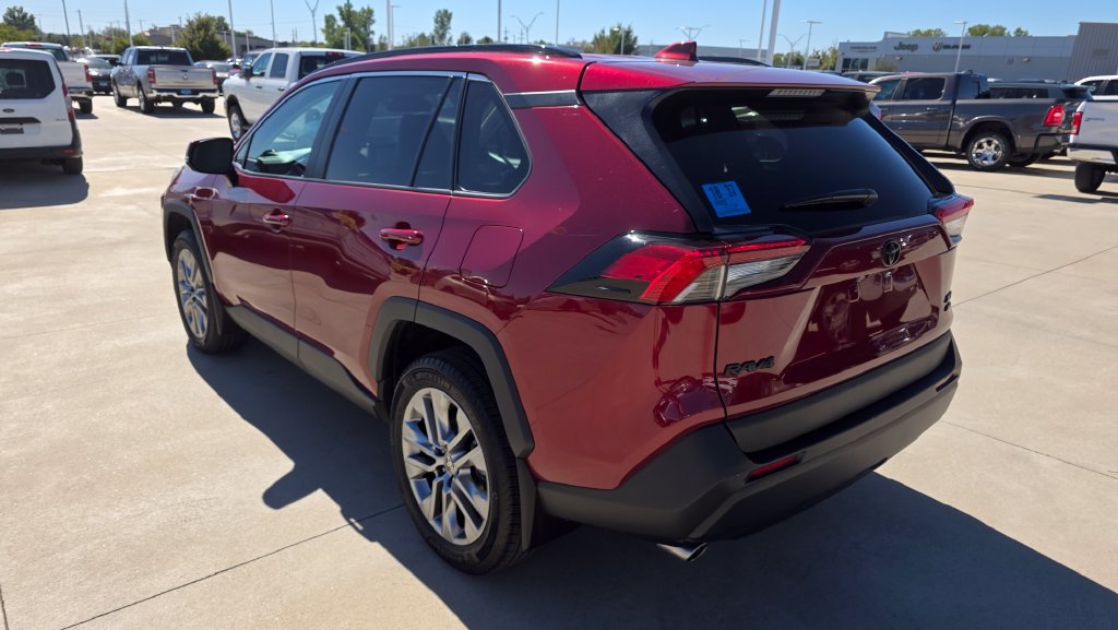 Used 2025 Toyota RAV4 XLE Premium w/ Weather Package AWD/4WD image 3