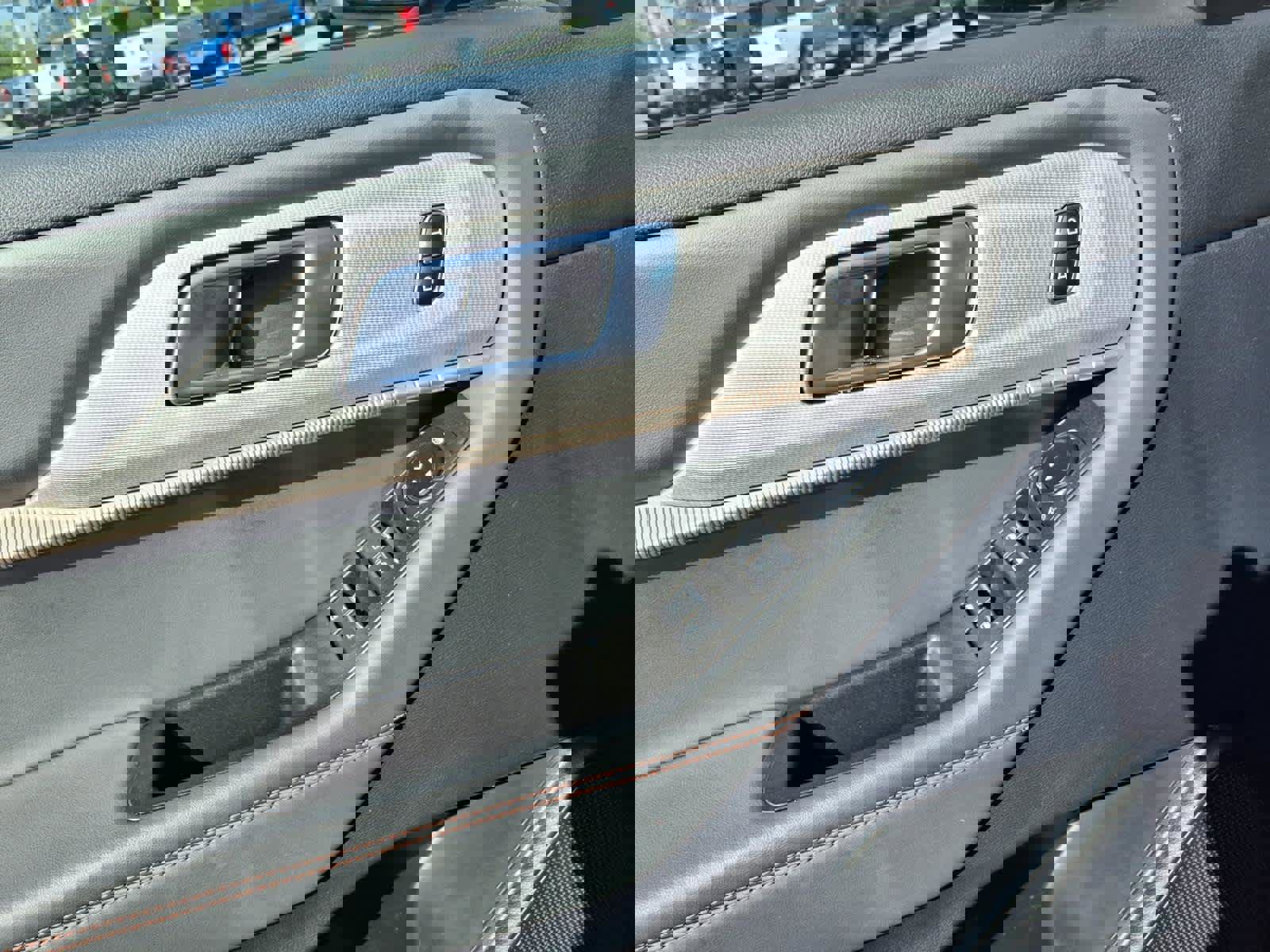 Used 2025 Ford Explorer Active image 18