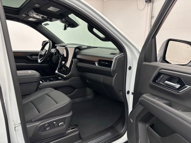 New 2026 GMC Yukon XL Denali w/ Denali Reserve Package image 37