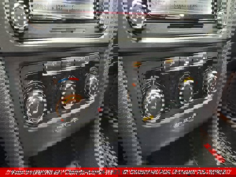 Used 2012 Volkswagen Golf 4-Door image 21