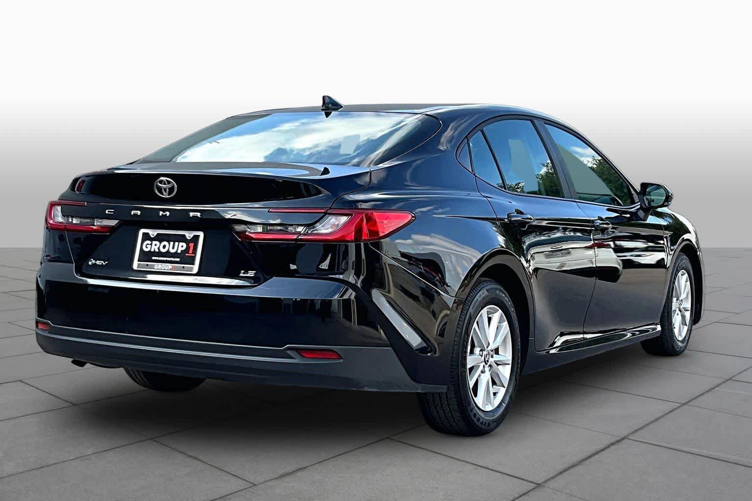 Used 2026 Toyota Camry LE FWD image 13