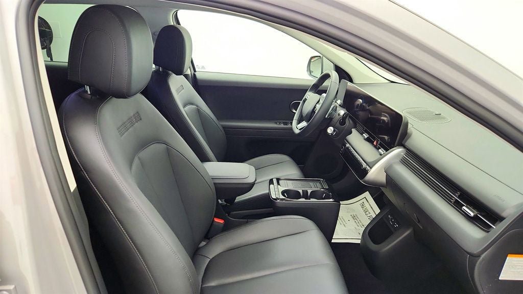 Used 2025 Hyundai Ioniq 5 SEL RWD image 23
