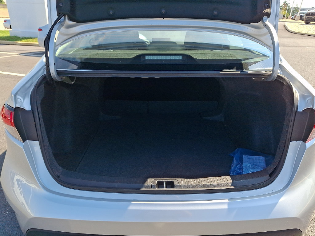 Certified 2025 Toyota Corolla LE FWD image 28