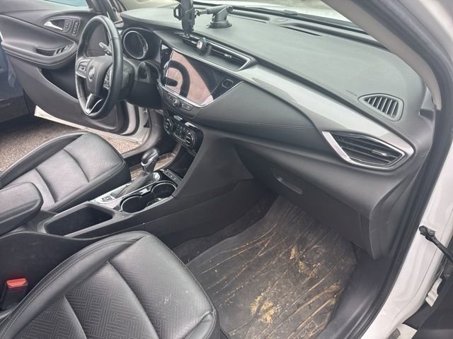 Certified 2022 Buick Encore GX Essence w/ Experience Buick Package AWD/4WD image 43