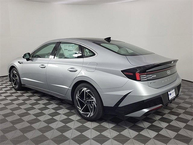 Certified 2025 Hyundai Sonata SEL image 11