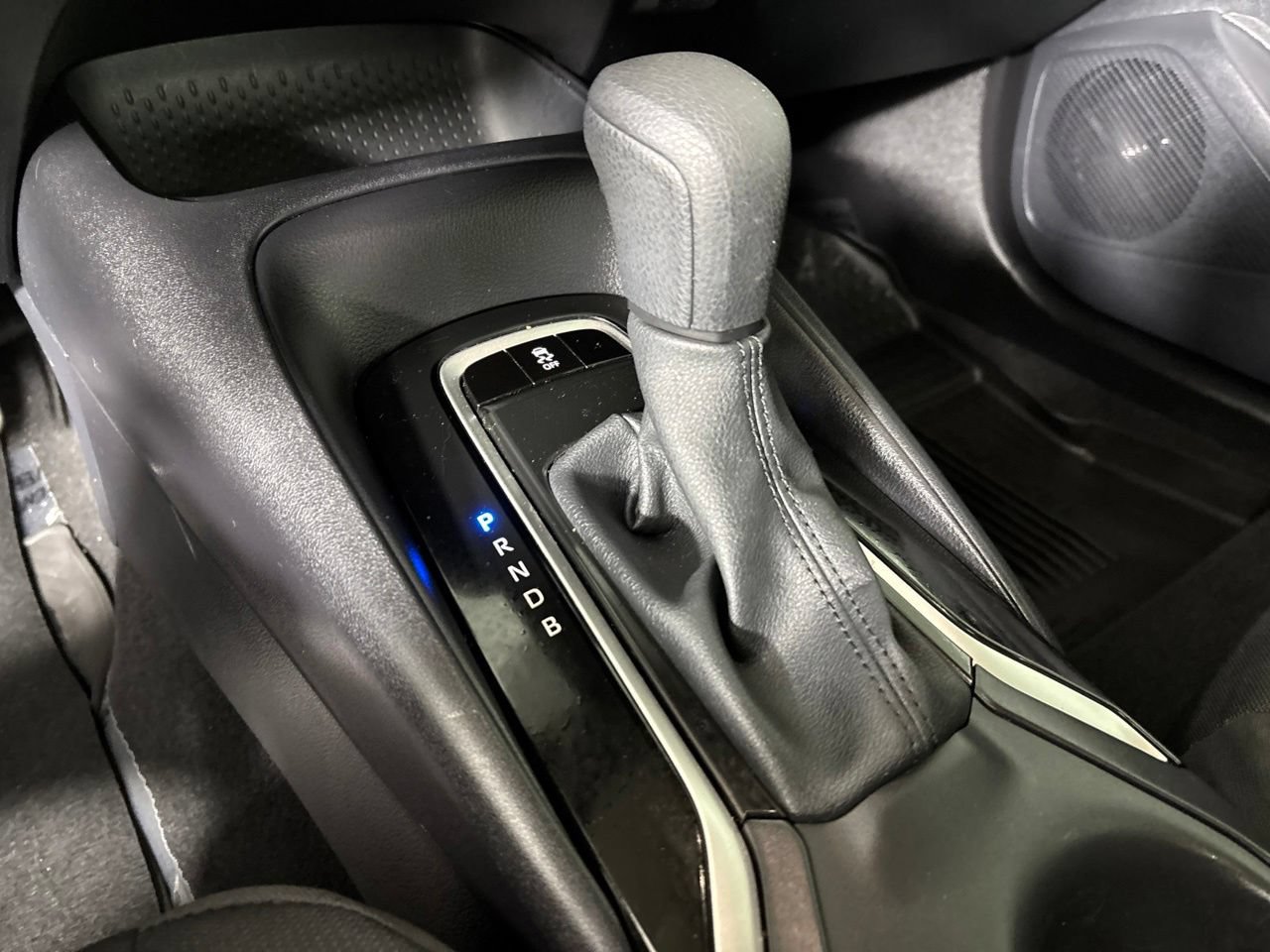 Used 2026 Toyota Corolla LE FWD image 20