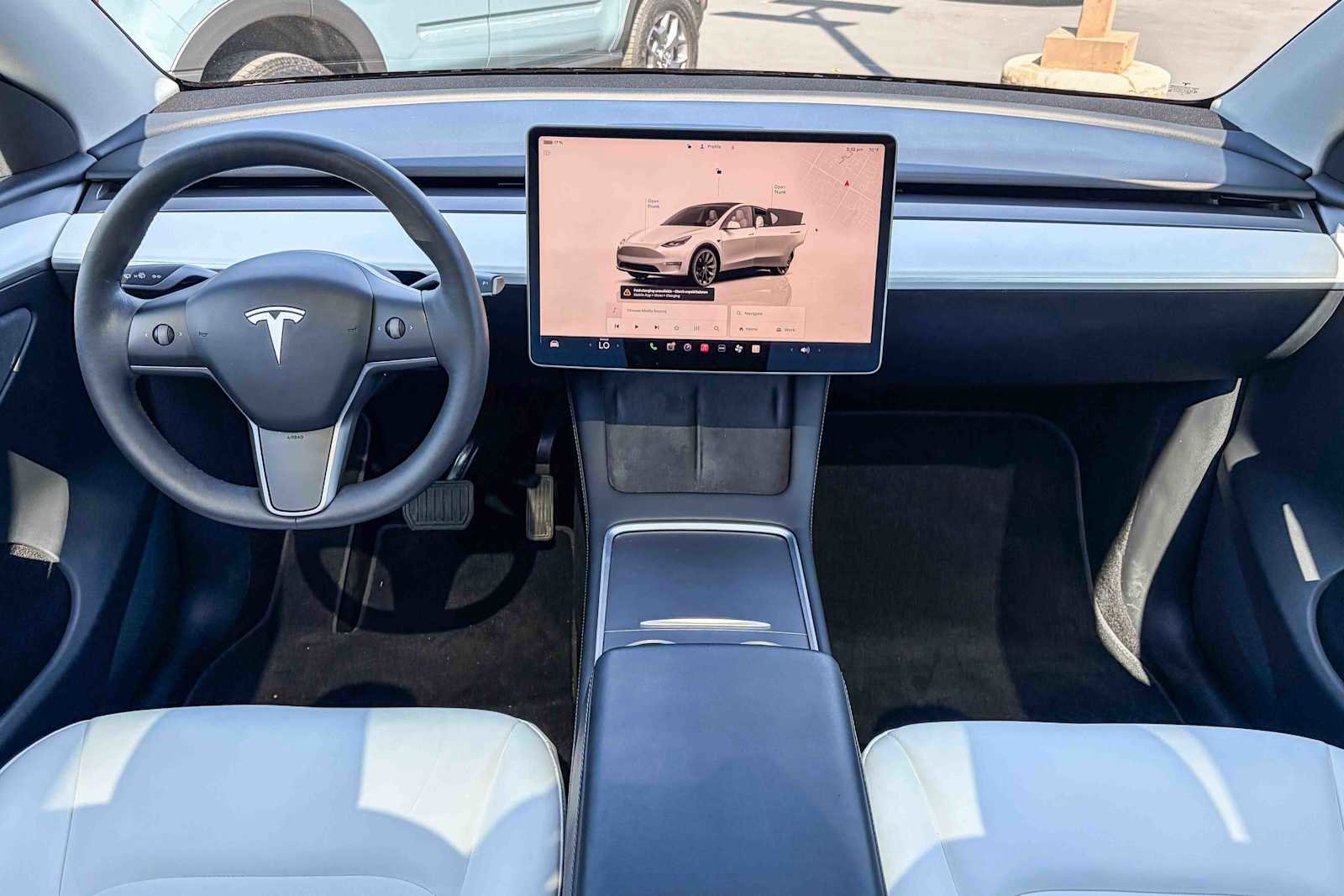 Used 2023 Tesla Model Y Long Range image 11
