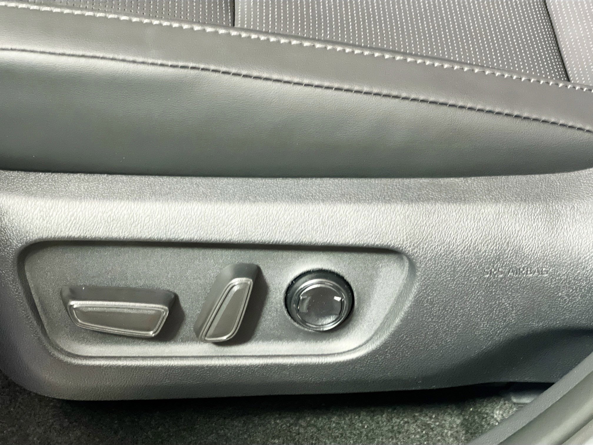New 2026 Toyota RAV4 Limited AWD/4WD image 15