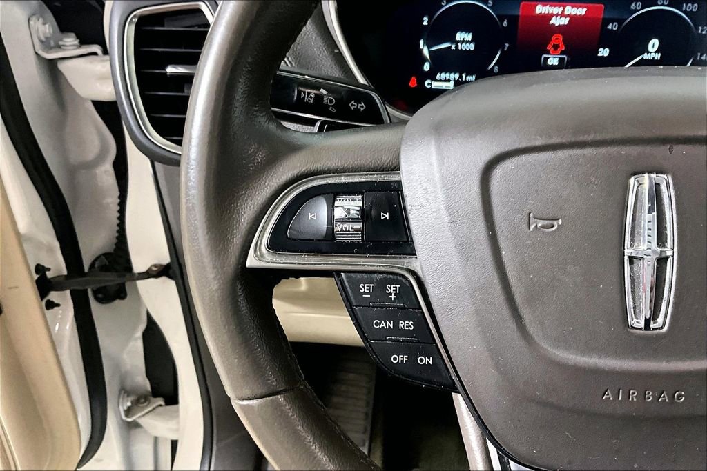 Used 2020 Lincoln Nautilus FWD image 14