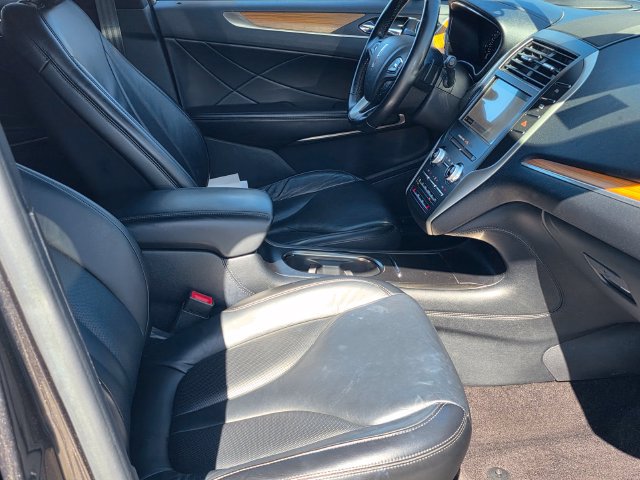 Used 2019 Lincoln MKC Select w/ Select Plus Package FWD image 15