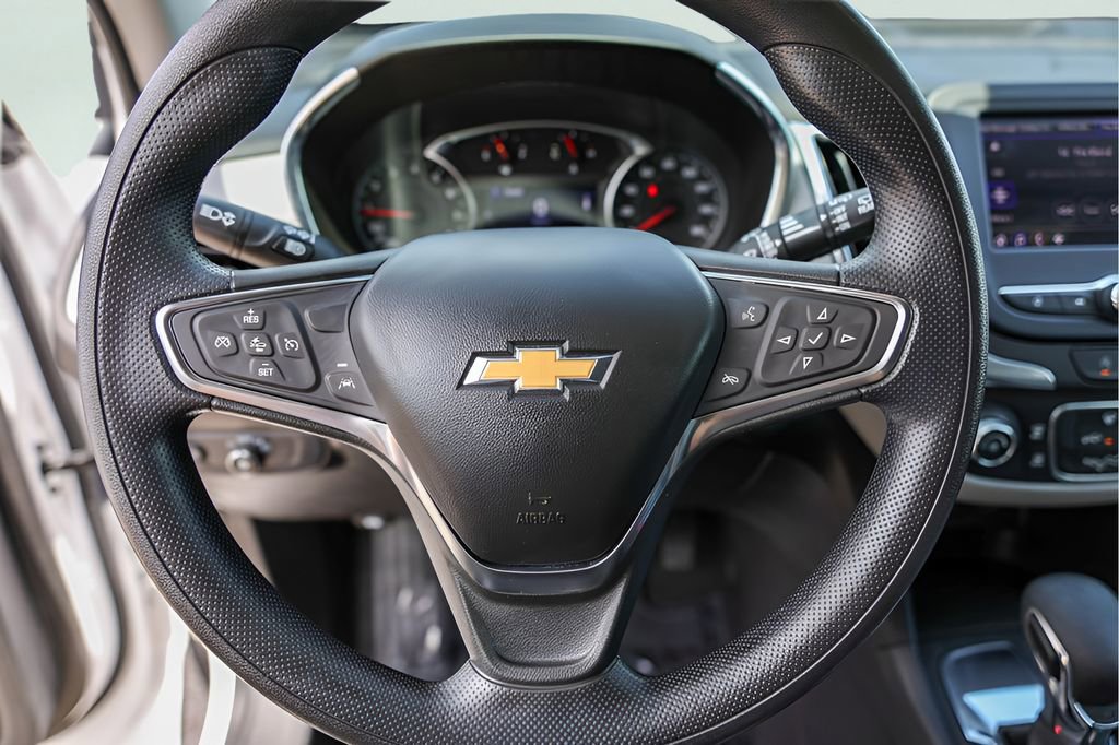 Used 2024 Chevrolet Equinox LS w/ LS Convenience Package FWD image 11