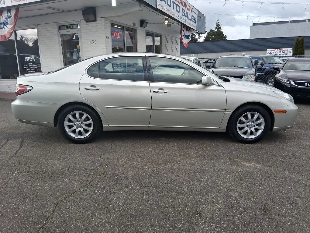 Used 2004 Lexus ES 330 image 3