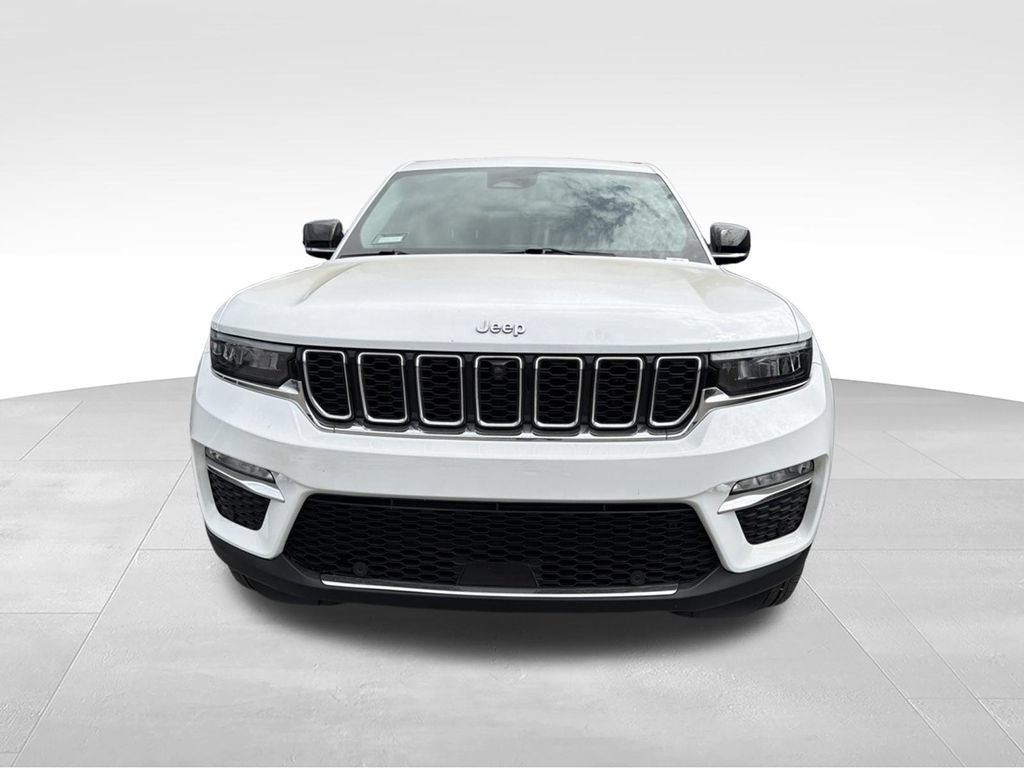 Used 2023 Jeep Grand Cherokee 4WD 4xe w/ Luxury Tech Group II image 3