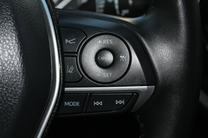 Used 2023 Toyota Camry XLE image 28