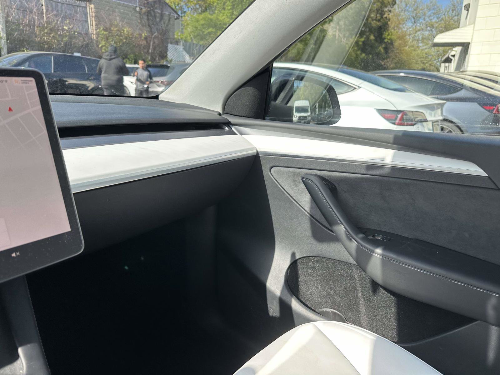 Used 2023 Tesla Model Y Long Range AWD/4WD image 27