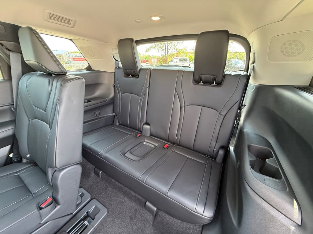 Certified 2025 INFINITI QX60 Luxe image 23