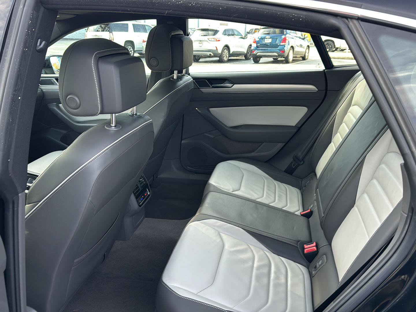 Used 2019 Volkswagen Arteon SEL Premium image 9