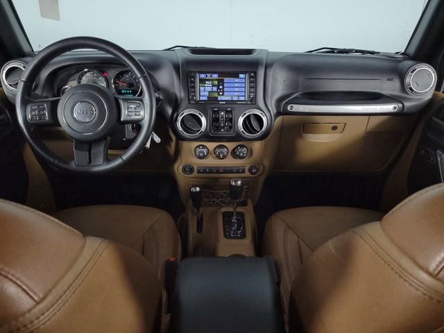 Used 2017 Jeep Wrangler Unlimited Sahara w/ Connectivity Group image 24