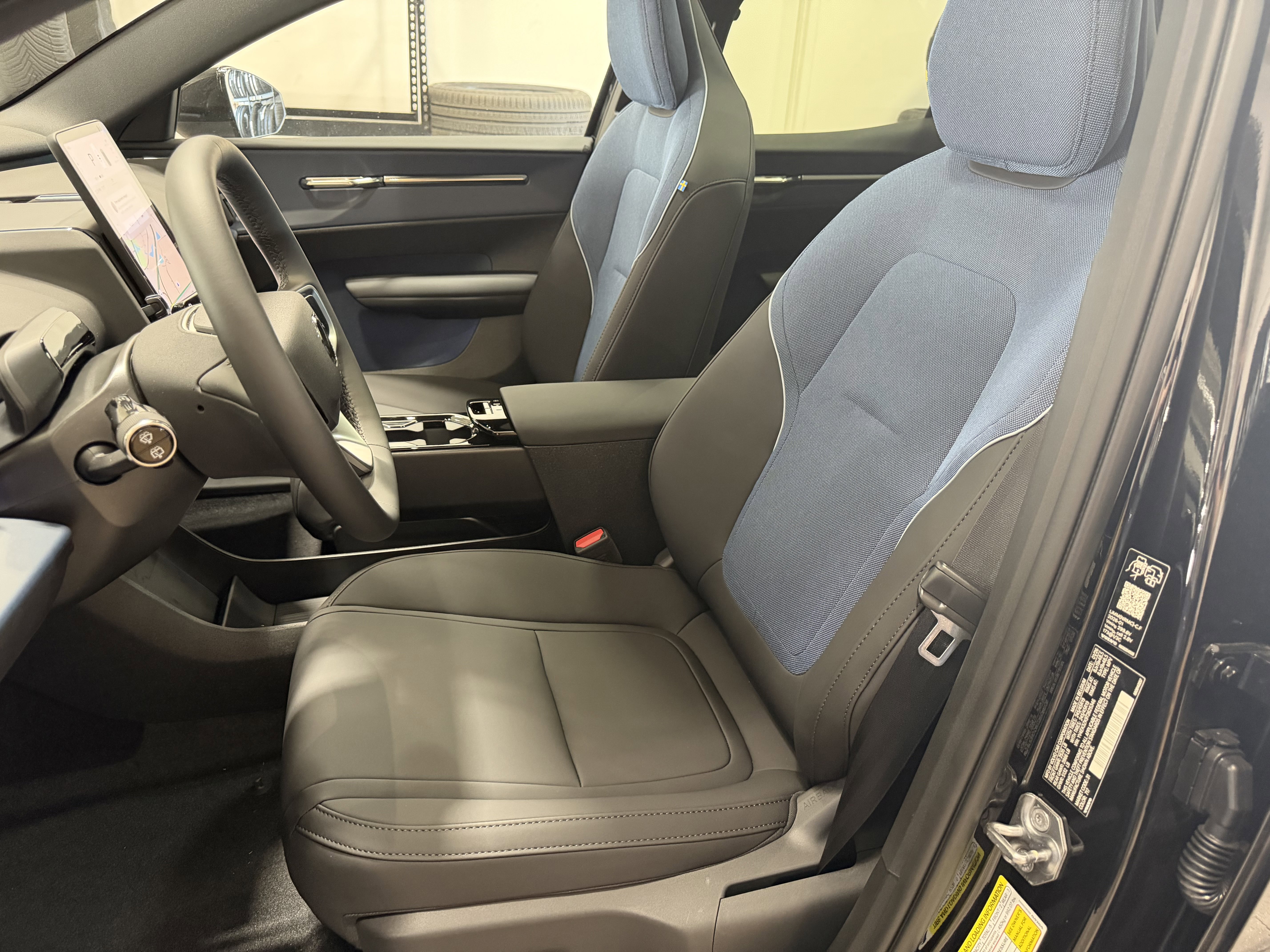 New 2026 Volvo EX30 Plus w/ Protection Package Premier AWD/4WD image 14