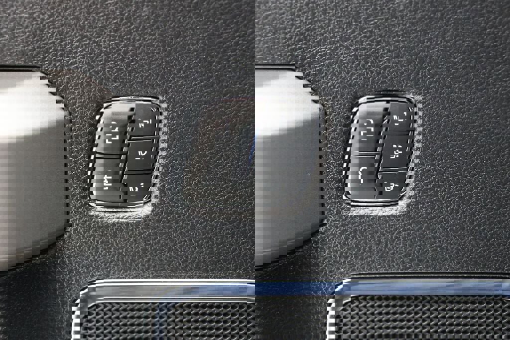 Used 2021 Ford F450 Platinum w/ FX4 Off-Road Package image 40