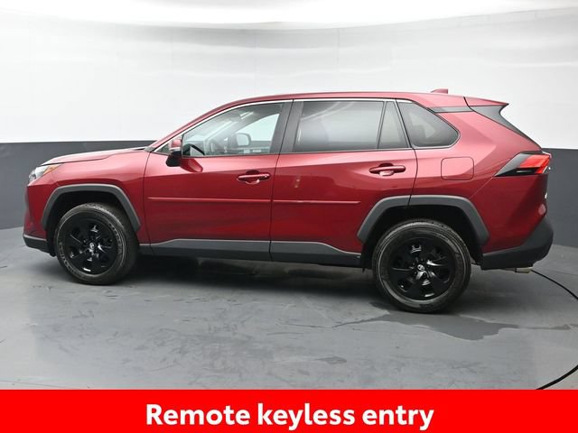 Certified 2023 Toyota RAV4 LE AWD/4WD image 3