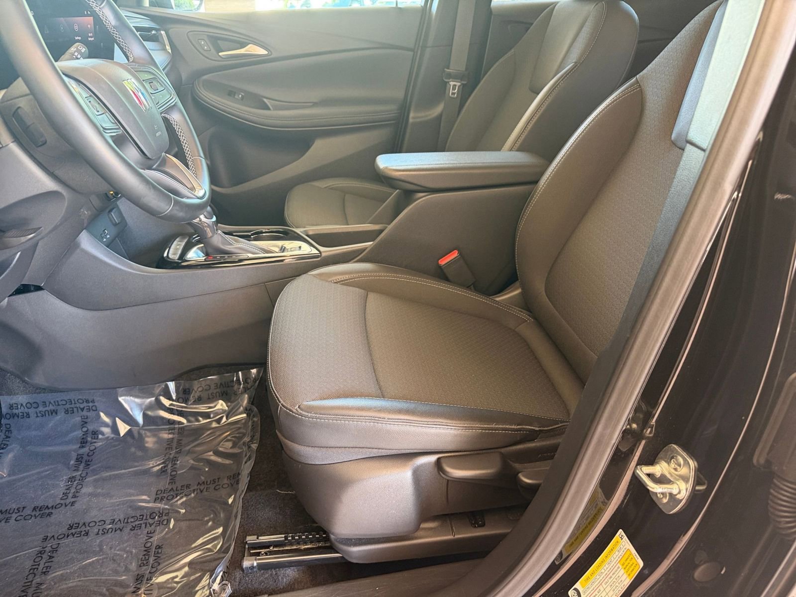 Used 2025 Buick Encore GX Preferred FWD image 25
