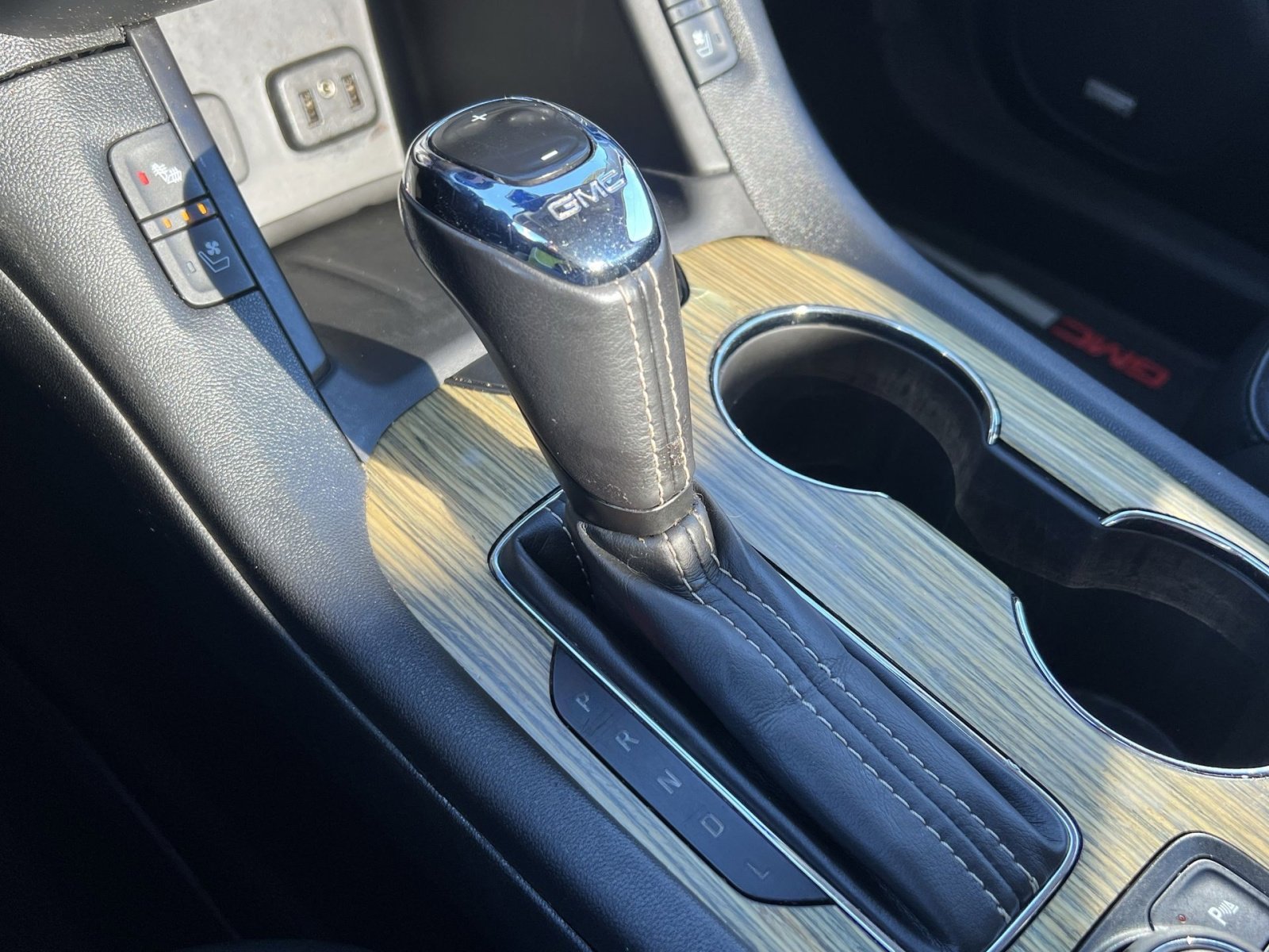 Used 2019 GMC Acadia Denali w/ Technology Package image 23