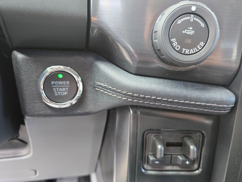 New 2025 Ford F150 Lightning Flash AWD/4WD image 19