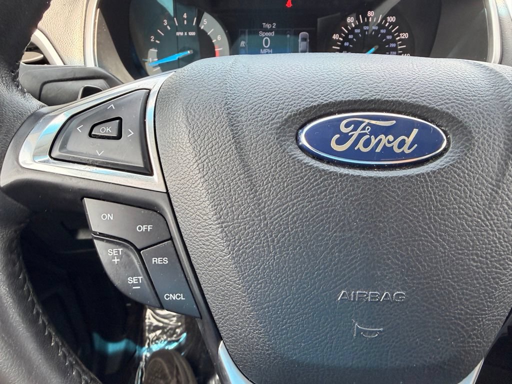 Used 2015 Ford Edge SEL FWD image 21