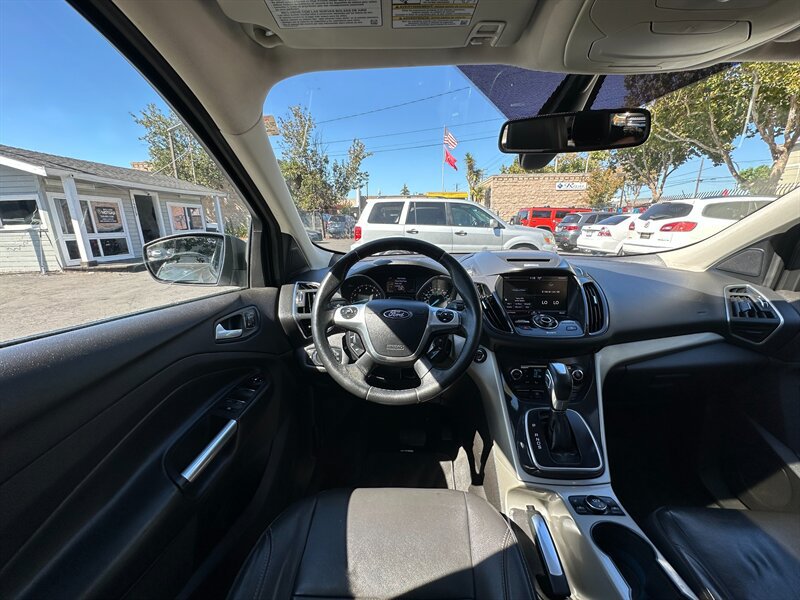 Used 2013 Ford Escape SEL AWD/4WD image 16