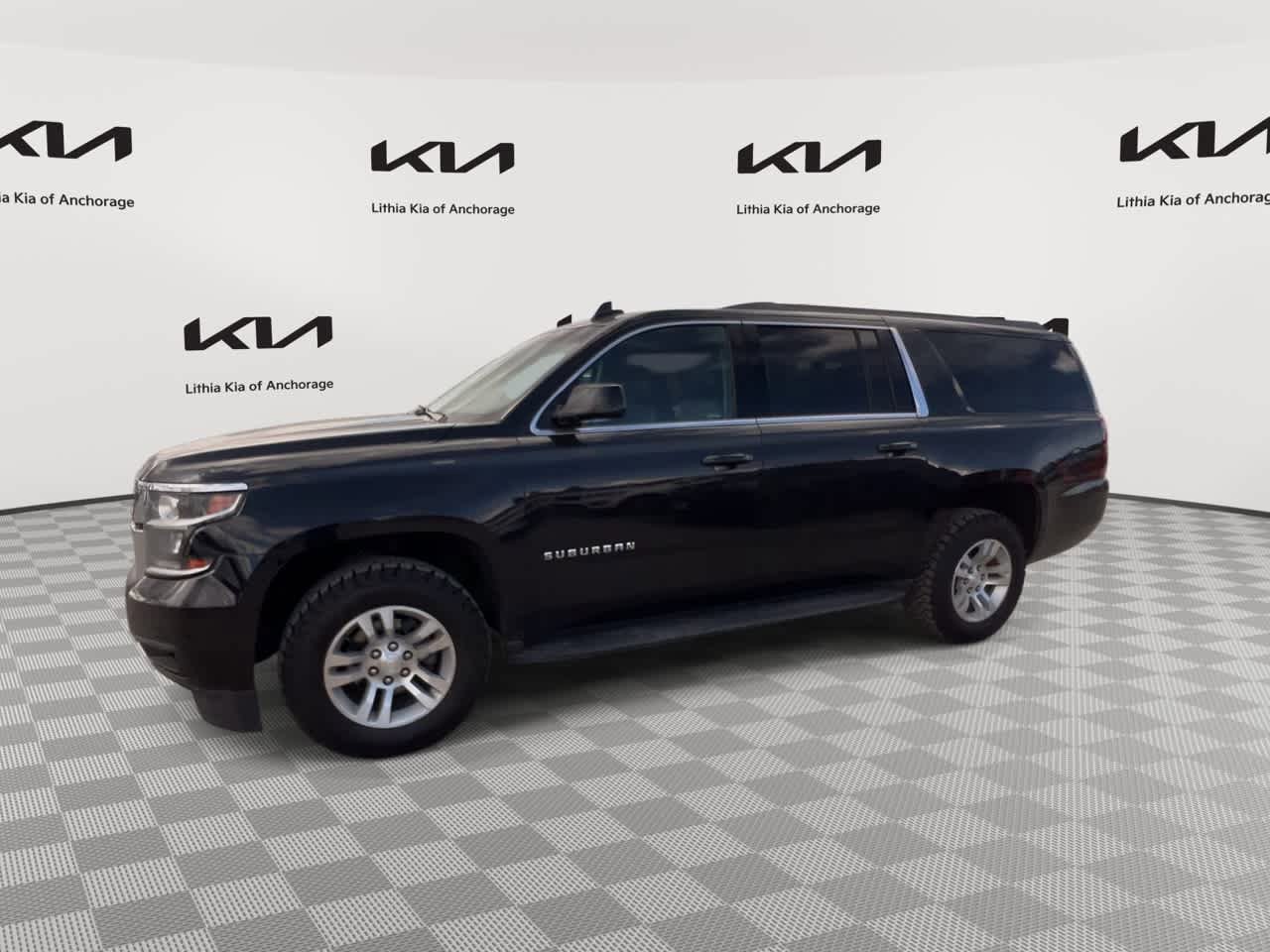 Used 2019 Chevrolet Suburban LT AWD/4WD image 5